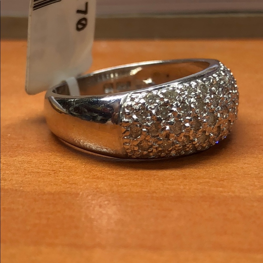 Diamond Ring - Picture 2 of 2